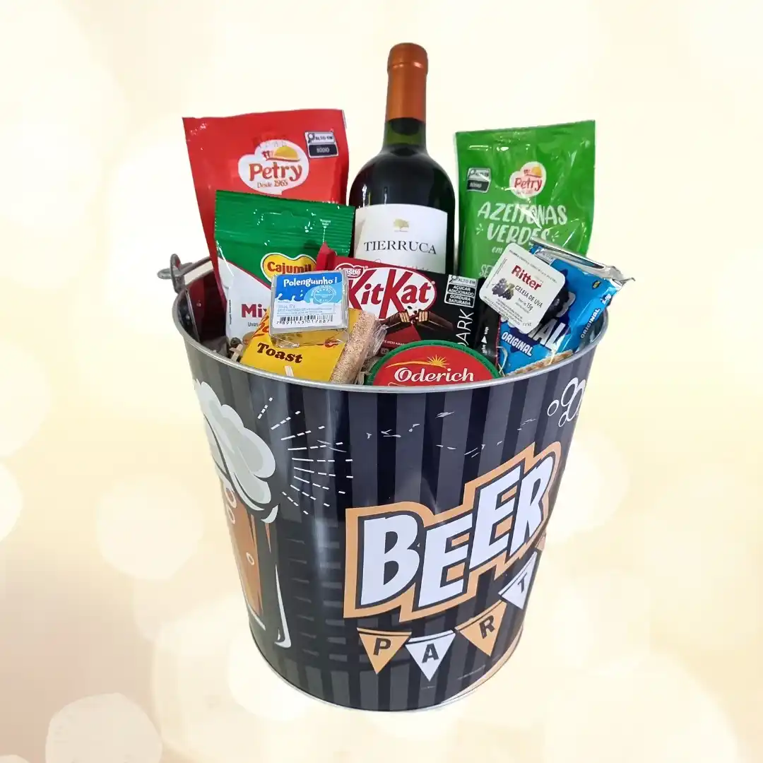 Balde Hora do Brinde: vinho chileno, azeitonas, patê e aperitivos sofisticados