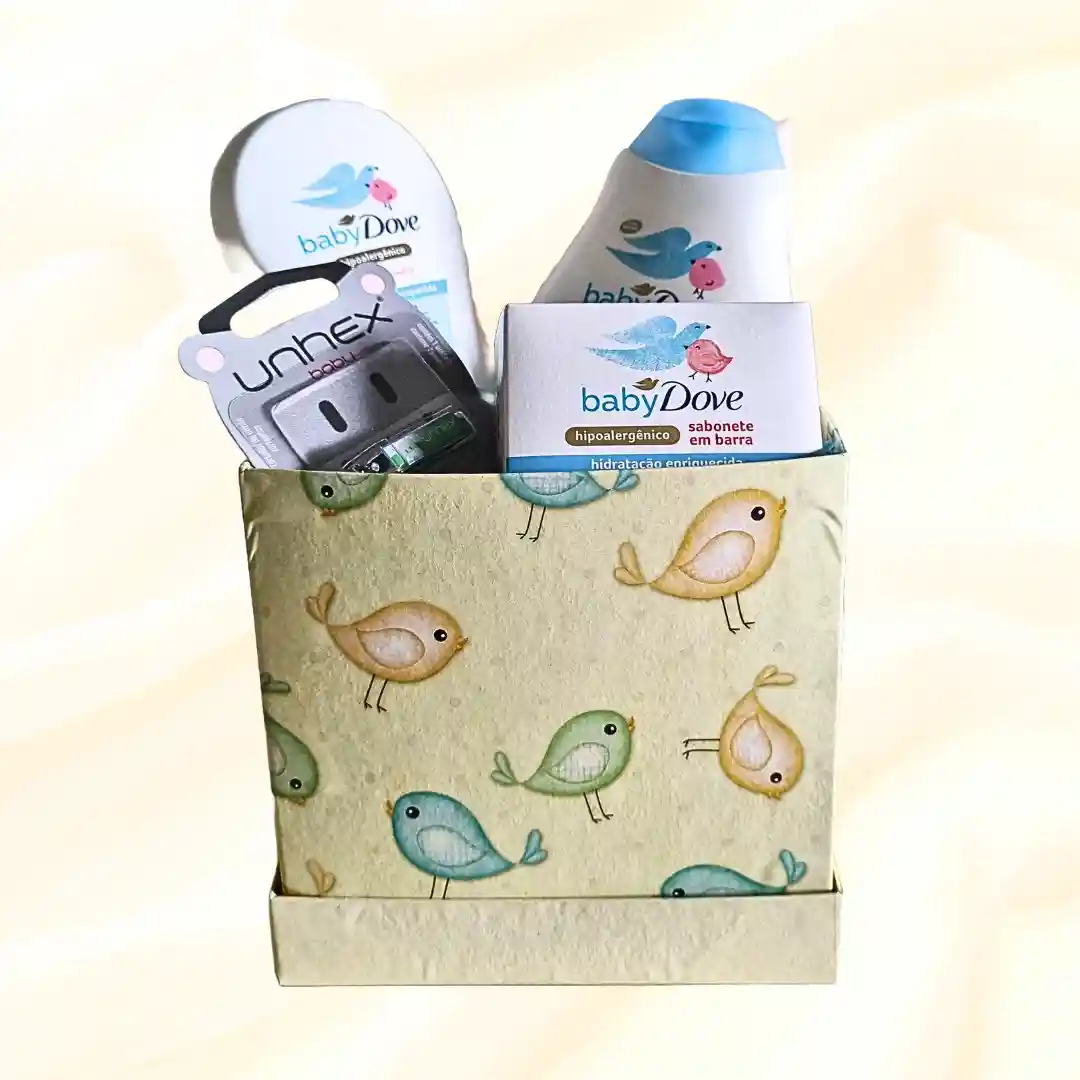 Presenteie com a Caixa Afeto Premium Bebê: itens essenciais e cuidados especiais para os primeiros dias do recém-nascido. Entrega em até 2 horas na Grande Porto Alegre!